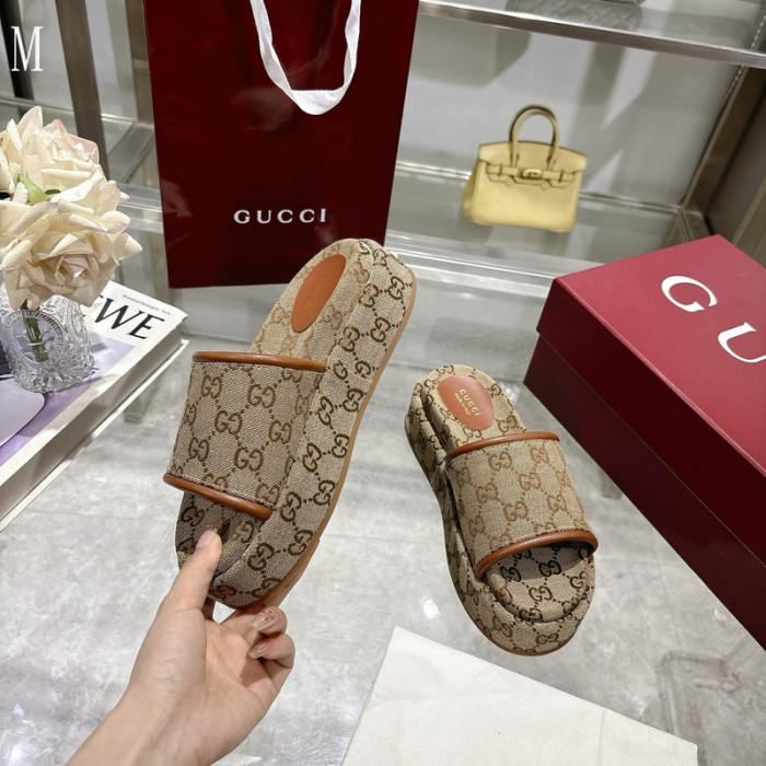 Gv*c sandals
