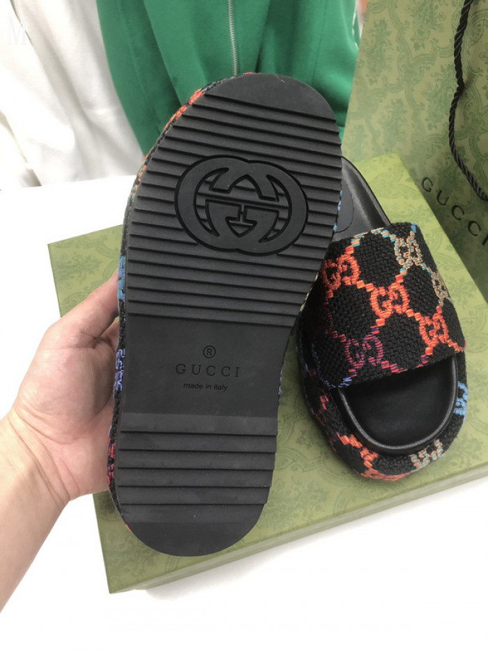 Gv*c sandals