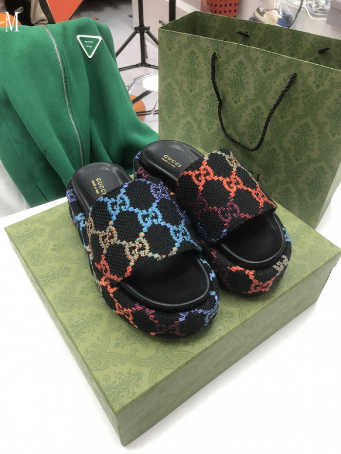 Gv*c sandals
