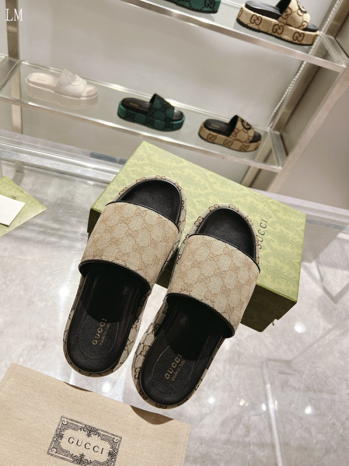 Gv*c sandals