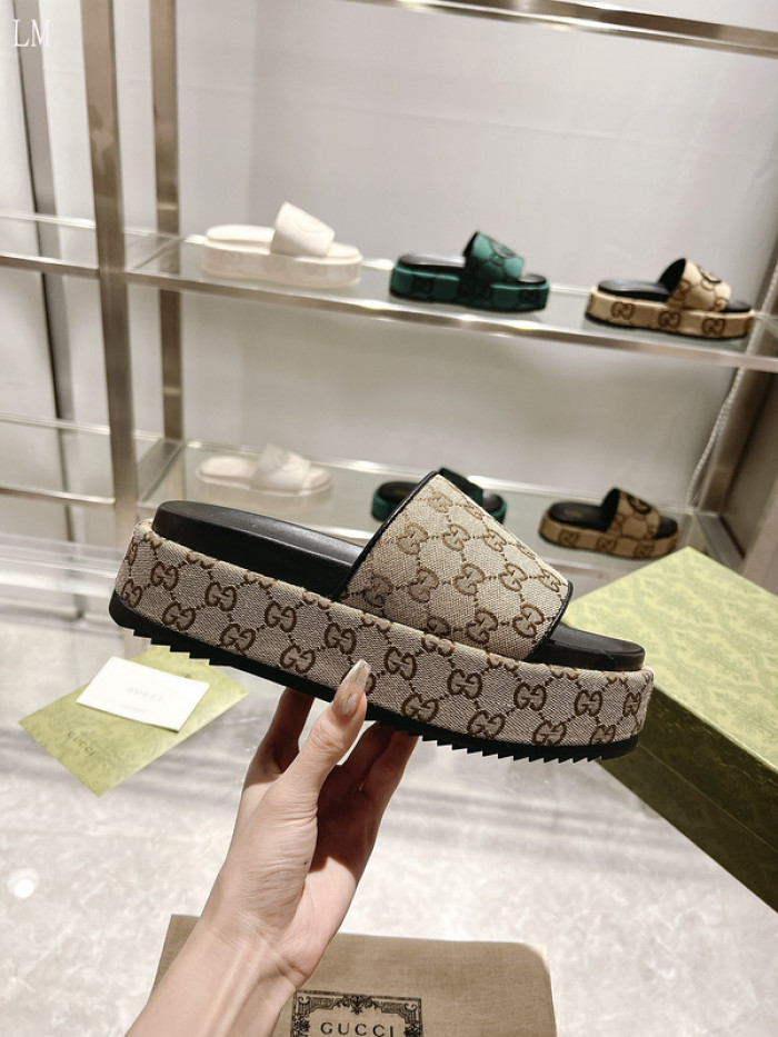 Gv*c sandals