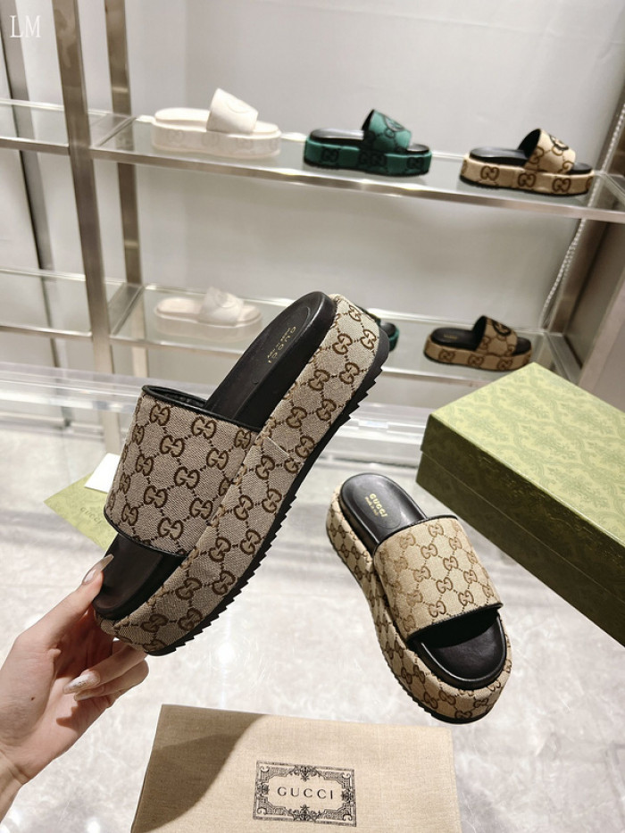 Gv*c sandals