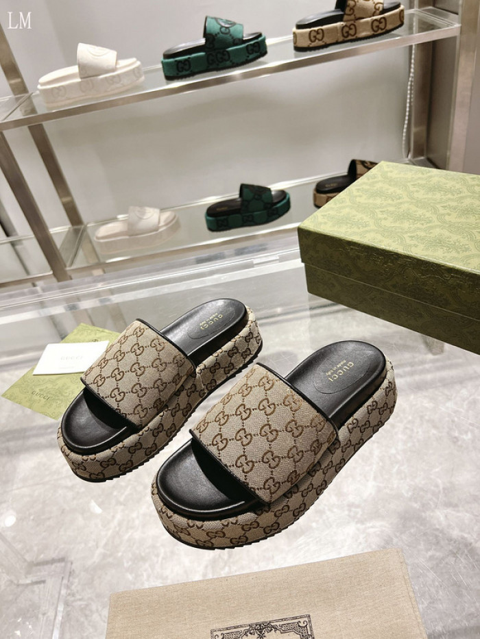 Gv*c sandals