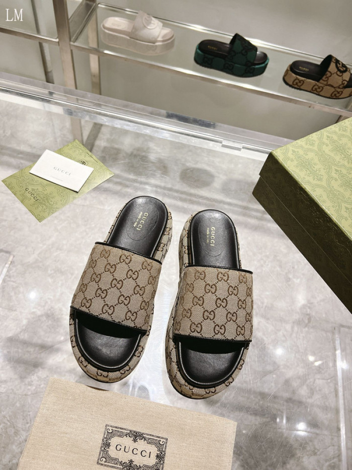 Gv*c sandals