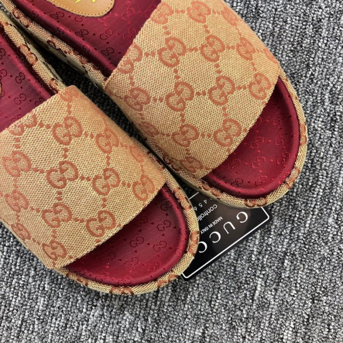 Gv*c sandals