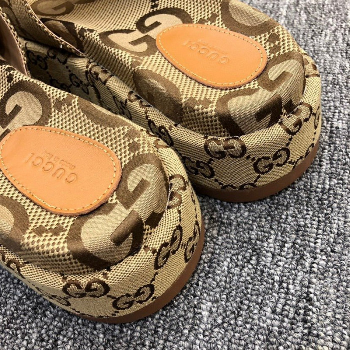 Gv*c sandals