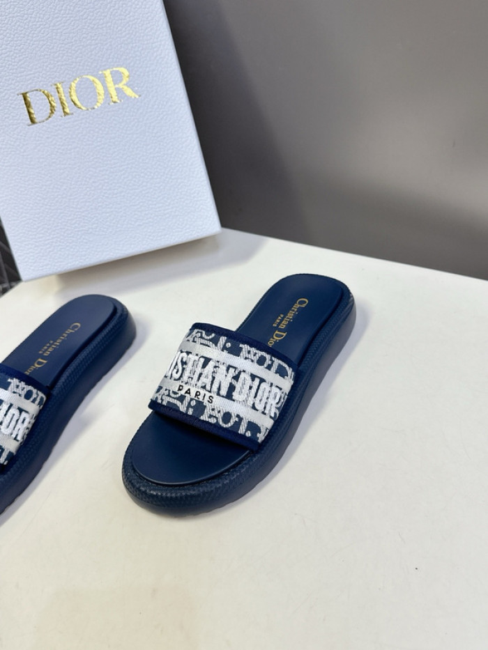 D10r lady sandals