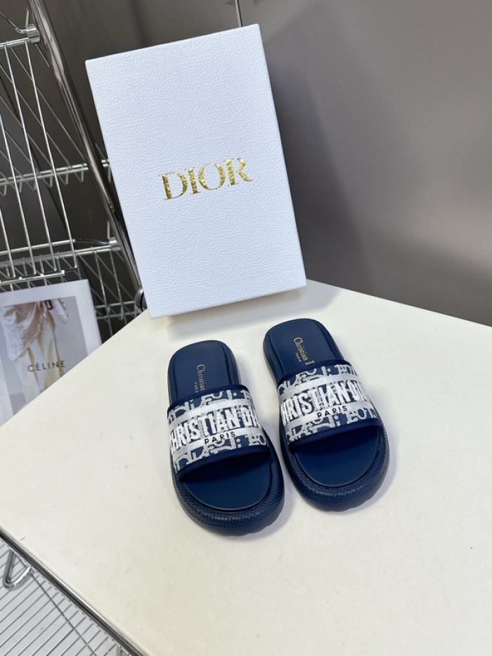 D10r lady sandals