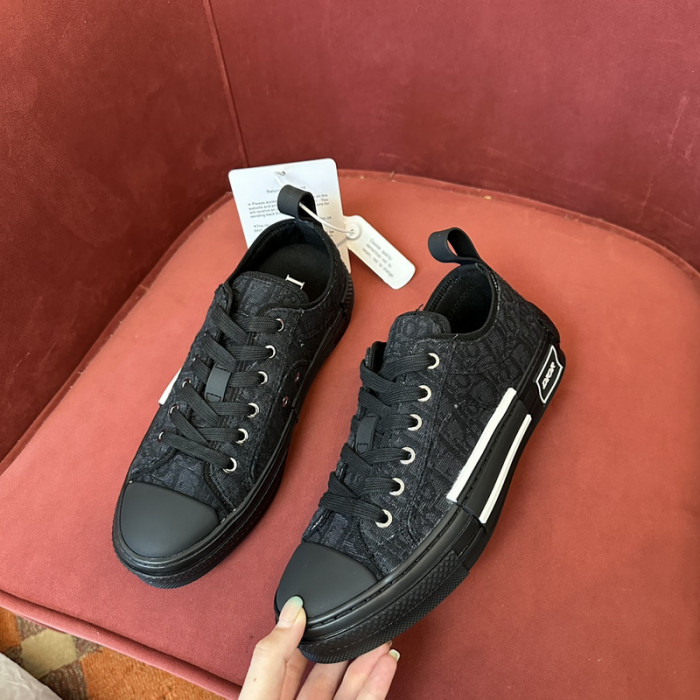 D10r b23 oblique sneaker