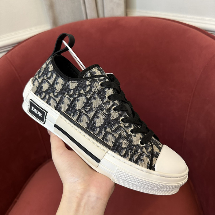 D10r b23 oblique sneaker