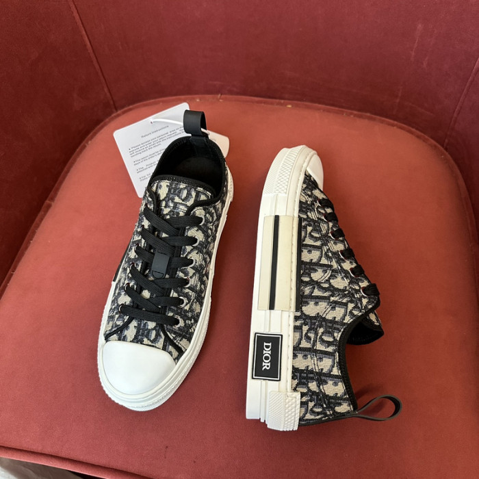 D10r b23 oblique sneaker