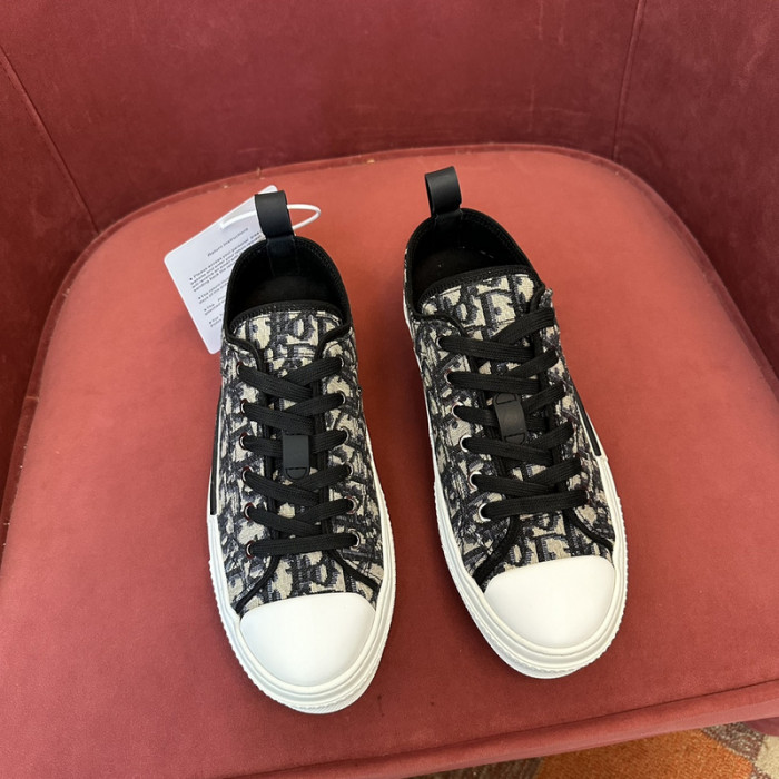 D10r b23 oblique sneaker