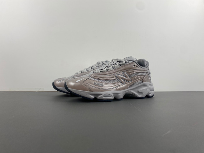 new Ba1an*e 1000 “angora/moonrock”