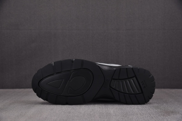 D10r b30 sneaker