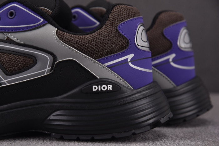 D10r b30 sneaker