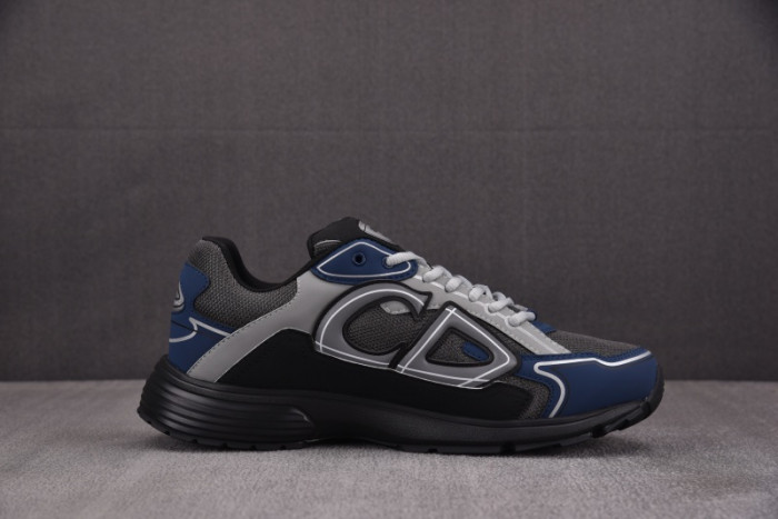 D10r b30 sneaker