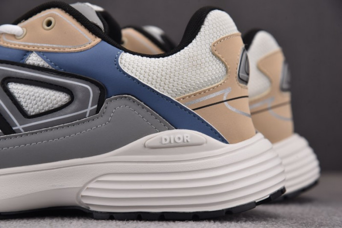 D10r b30 sneaker