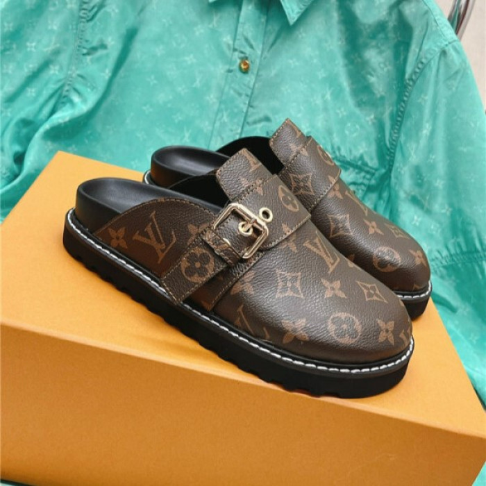 LV SANDALS