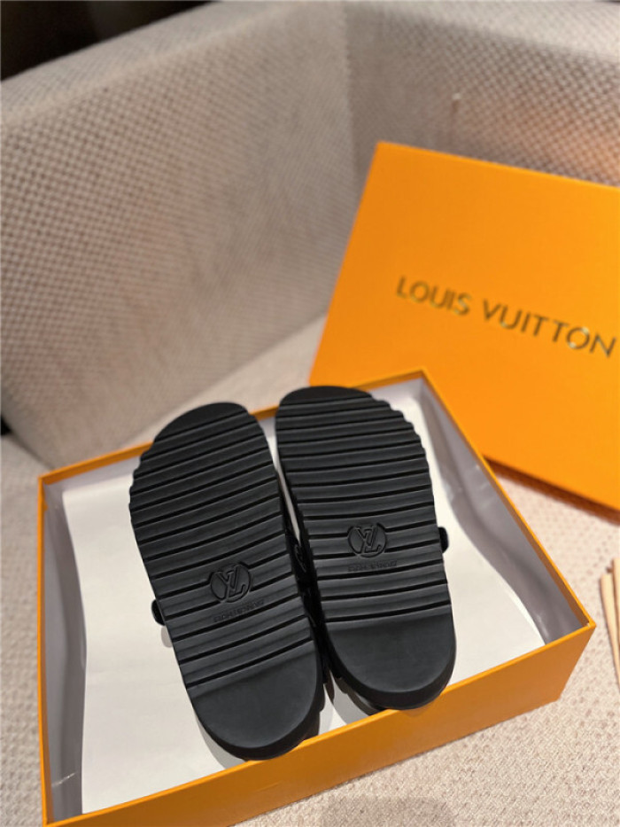 LV SANDALS