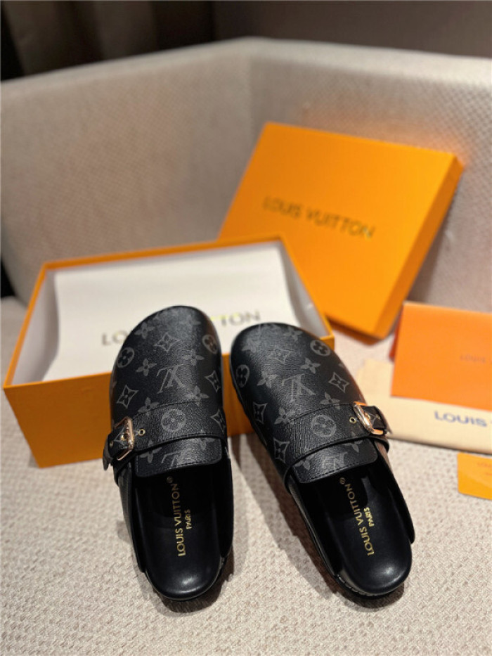 LV SANDALS