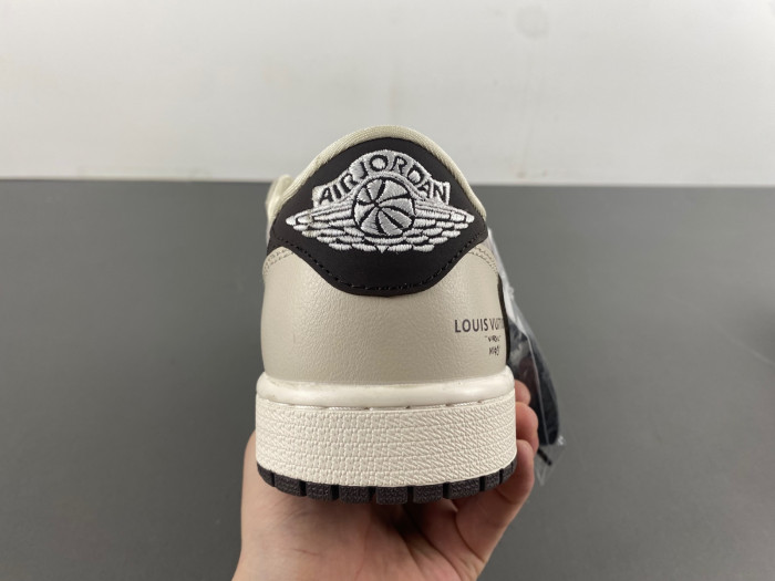 jordan 1 retro low og sp travis scott lx1988-100