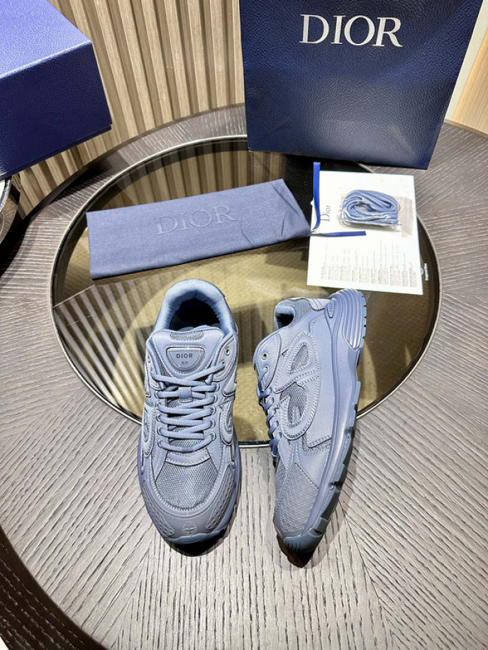 D10r b30 sneaker