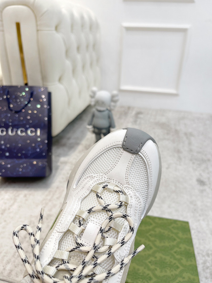 Gvc*1 run sneaker