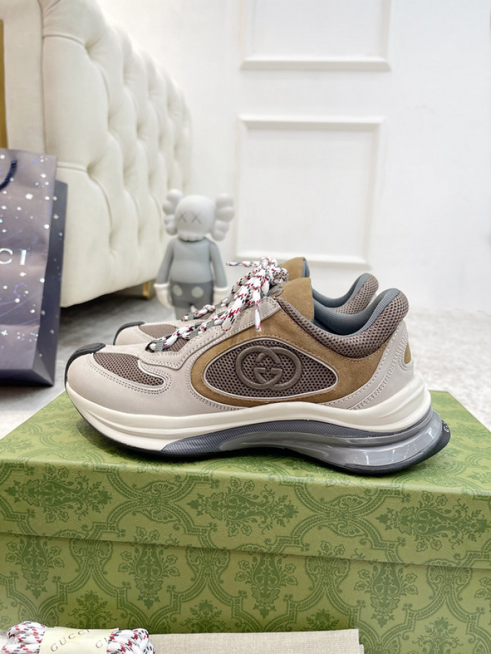 Gvc*1 run sneaker
