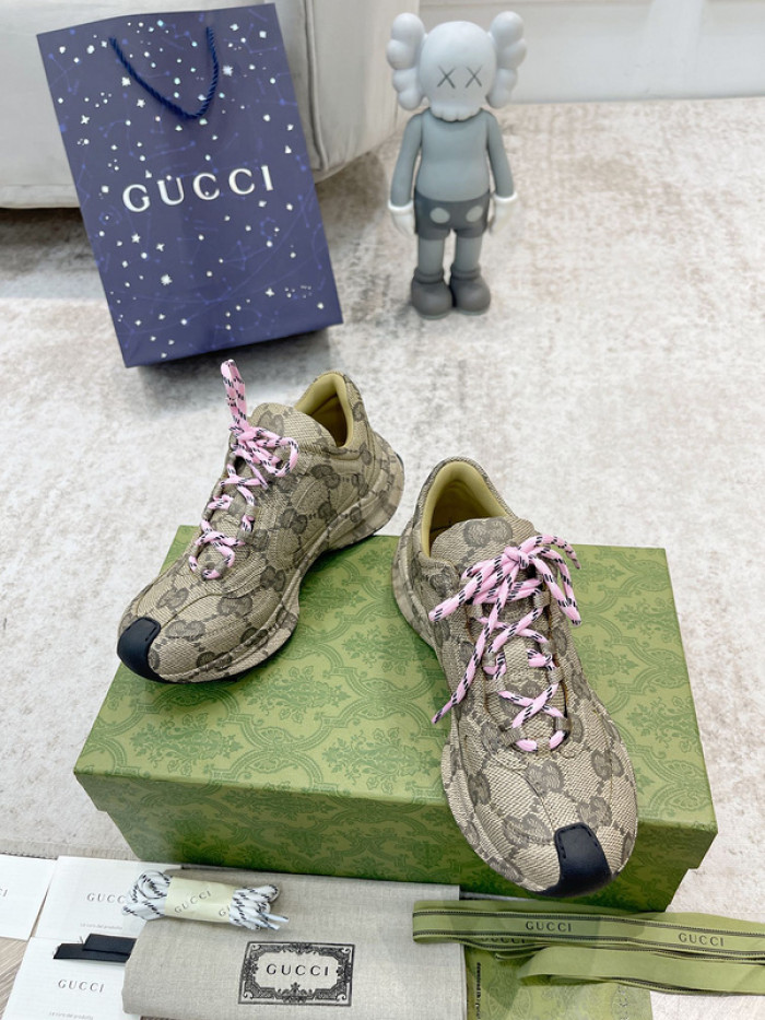 Gvc*1 run sneaker