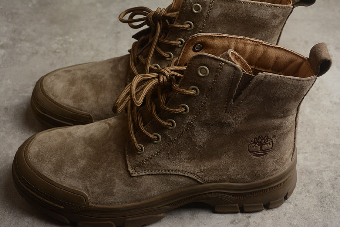 Timb**1*nd boots