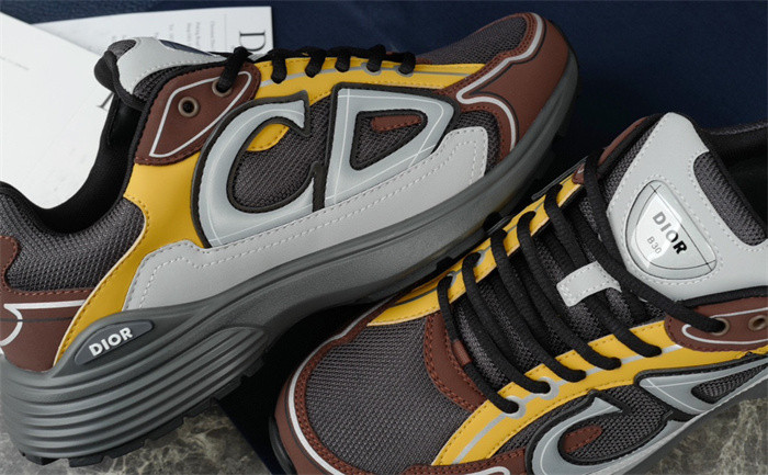 D10r b30 sneaker