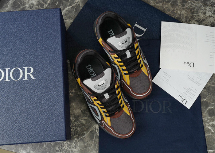D10r b30 sneaker