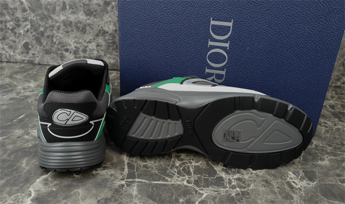 D10r b30 sneaker