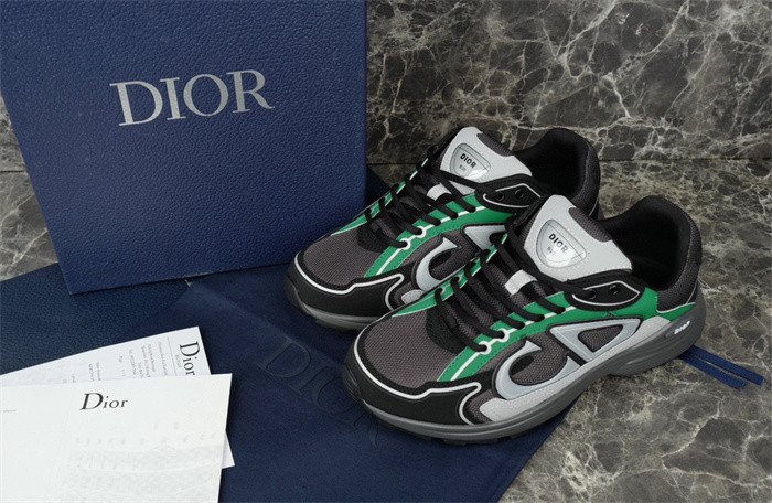 D10r b30 sneaker