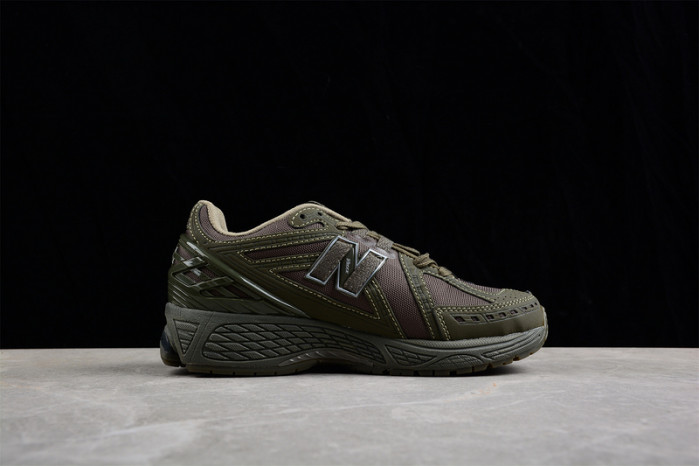 new Ba1an*e 1906r cordura olive m1906rs