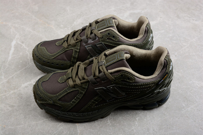 new Ba1an*e 1906r cordura olive m1906rs