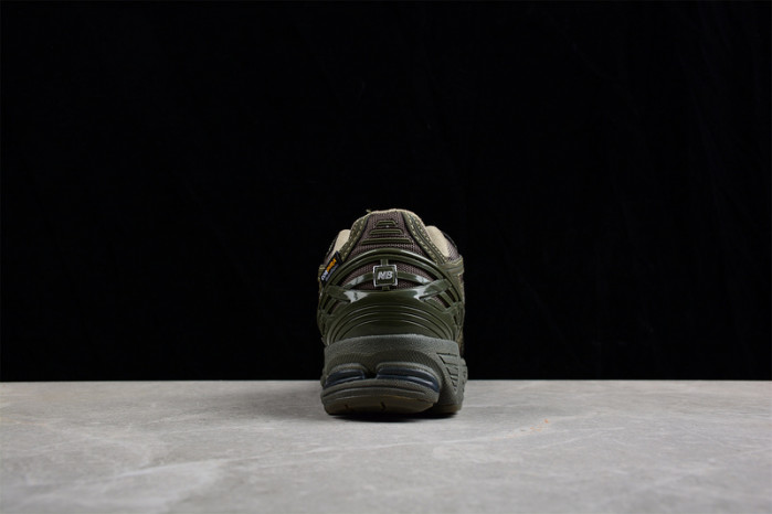 new Ba1an*e 1906r cordura olive m1906rs