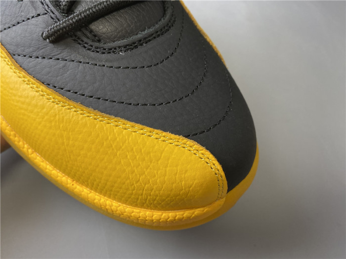 air jordan 12 retro black university gold 130690-070