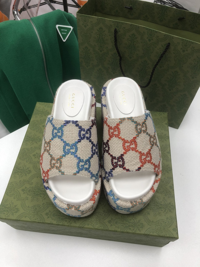 Gv*c sandals