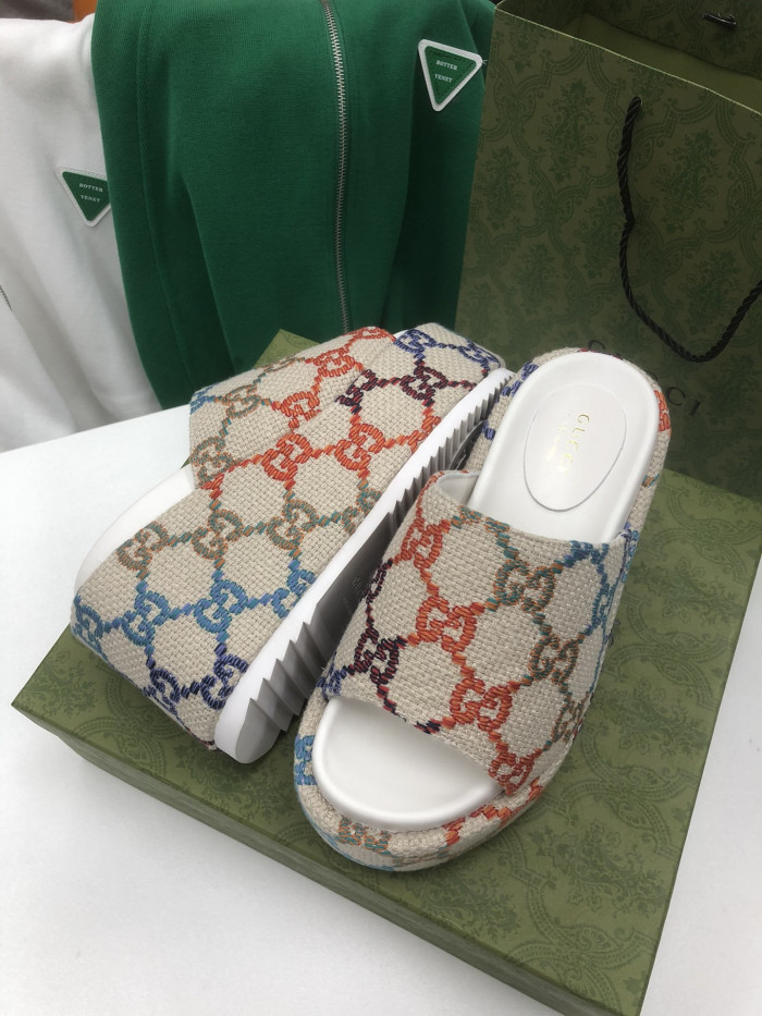Gv*c sandals