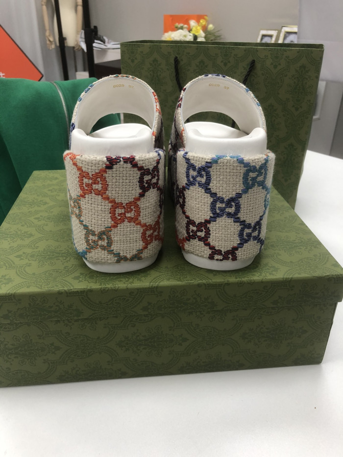 Gv*c sandals
