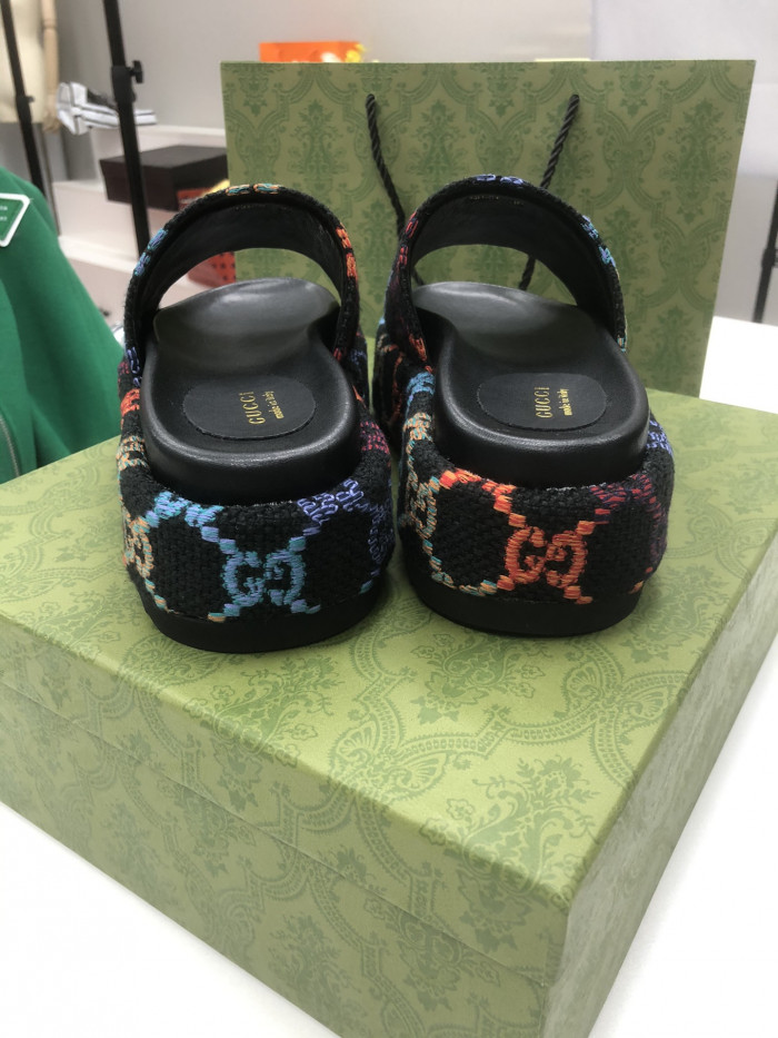 Gv*c sandals