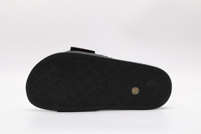 Gv*c sandals