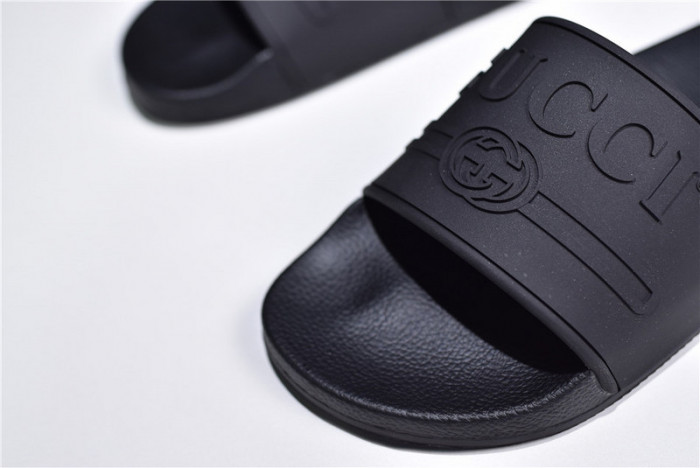 Gv*c sandals