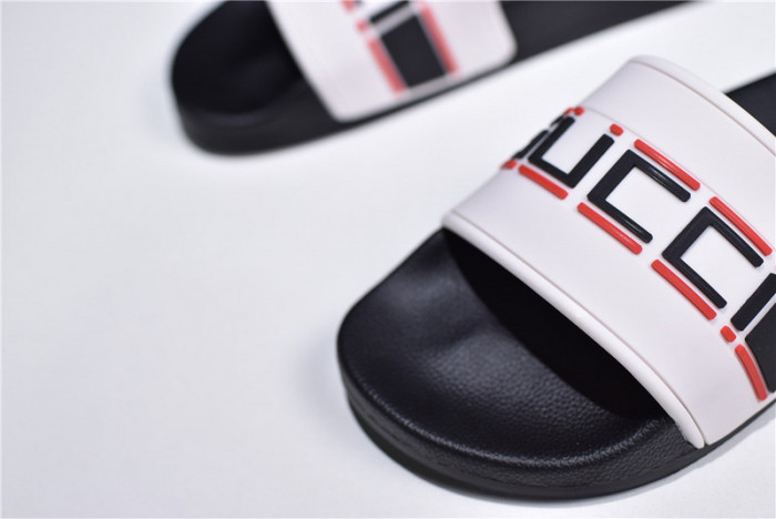 Gv*c sandals