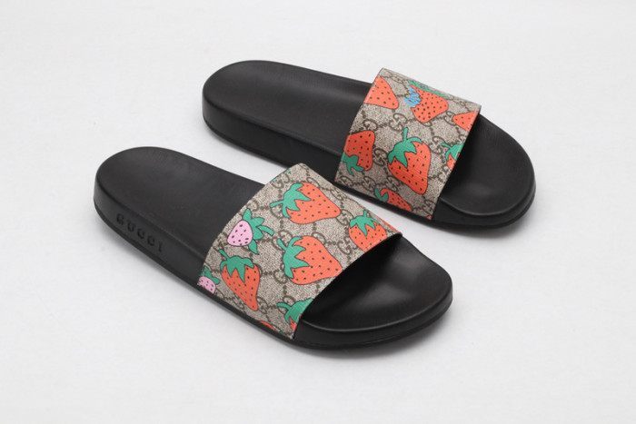 Gv*c sandals