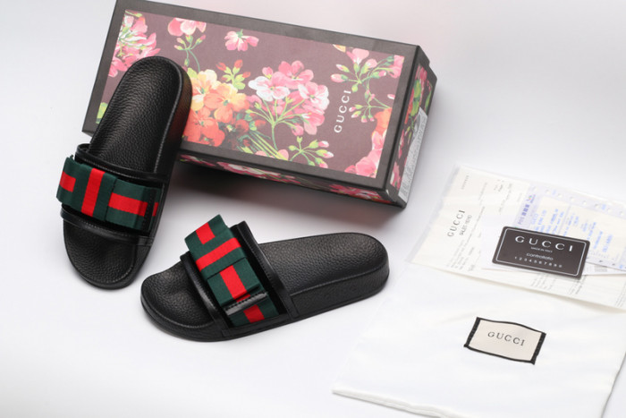 Gv*c sandals