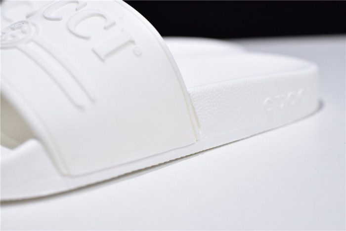 Gv*c sandals