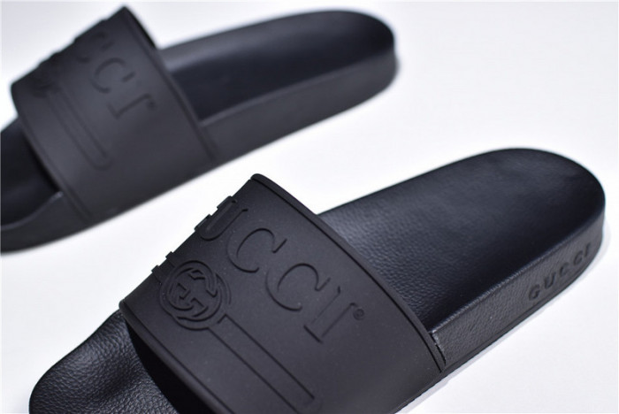 Gv*c sandals
