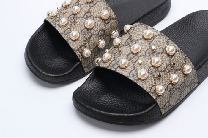 Gv*c sandals